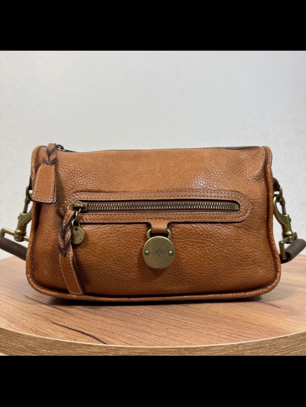 Mulberry Tan Leather Crossbody with Front Zip and Brass Hardware